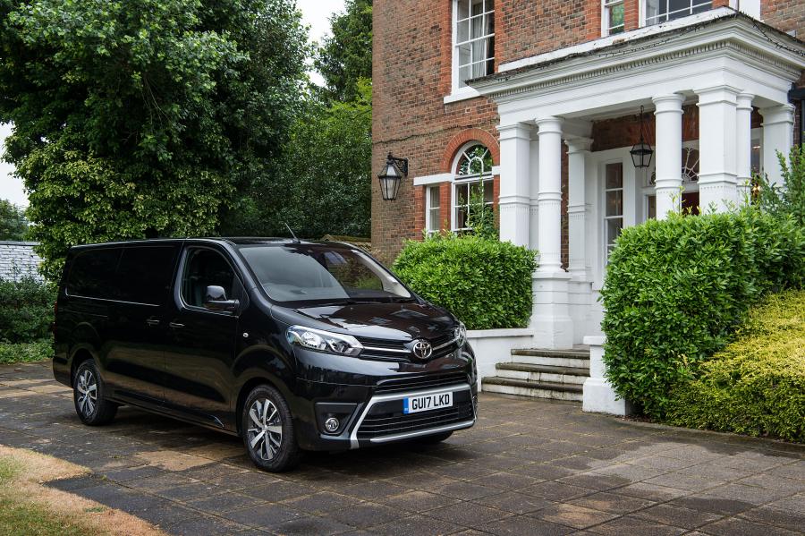  Toyota ProAce Van Long 2016 года  (UK) (фото 10 из 13)